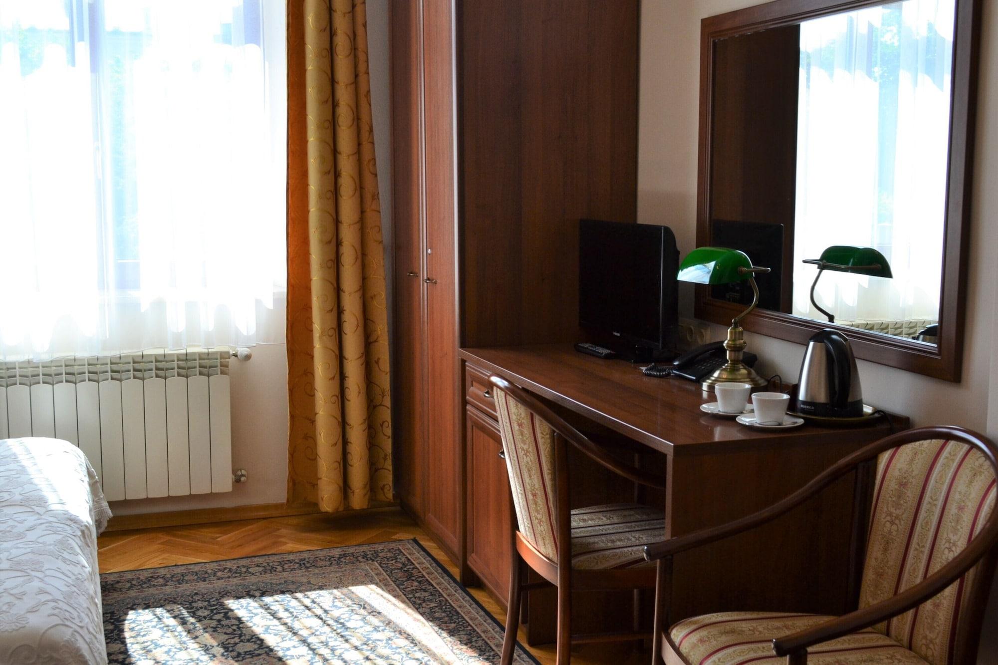 Aparthotel Basztowa Krakow Exterior photo