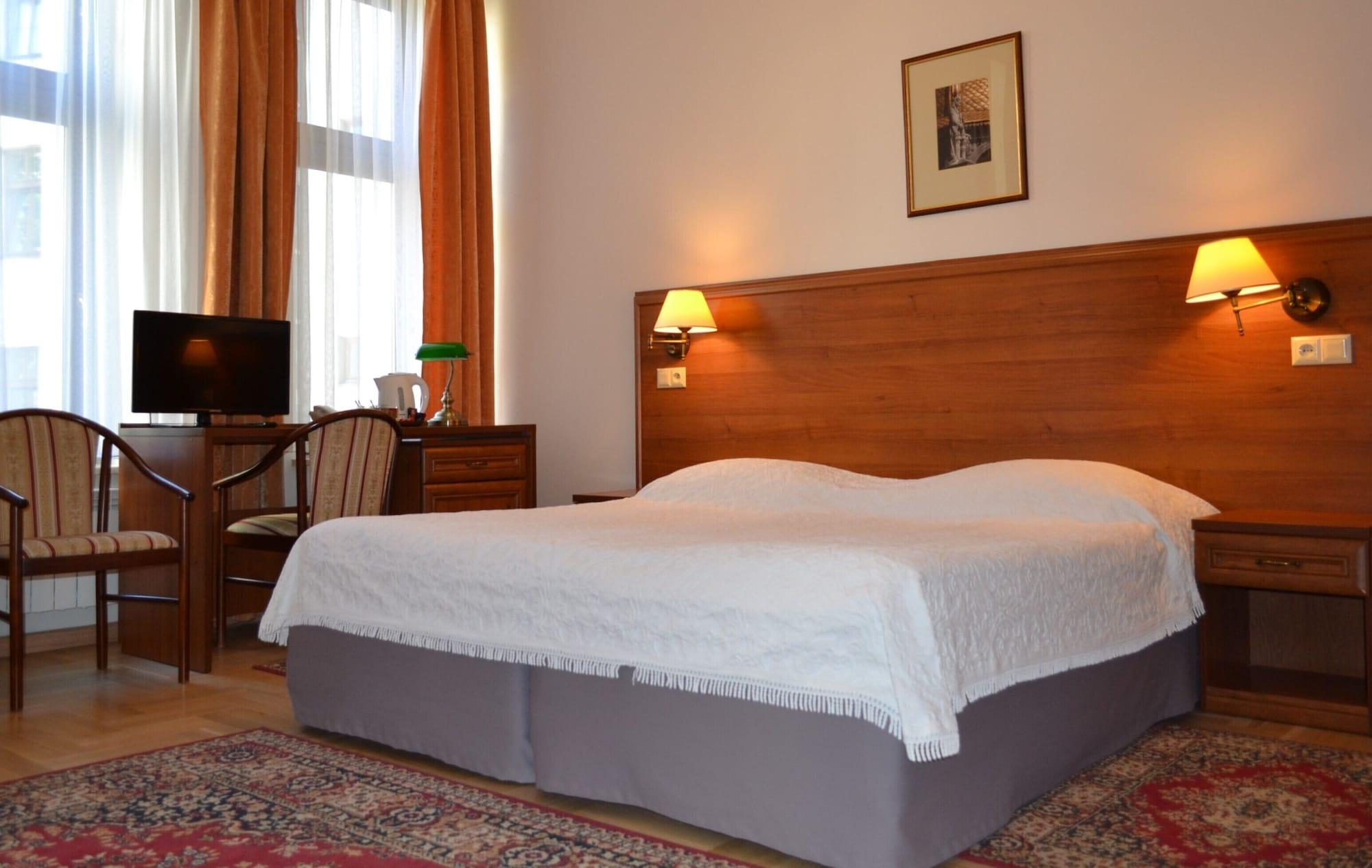 Aparthotel Basztowa Krakow Exterior photo