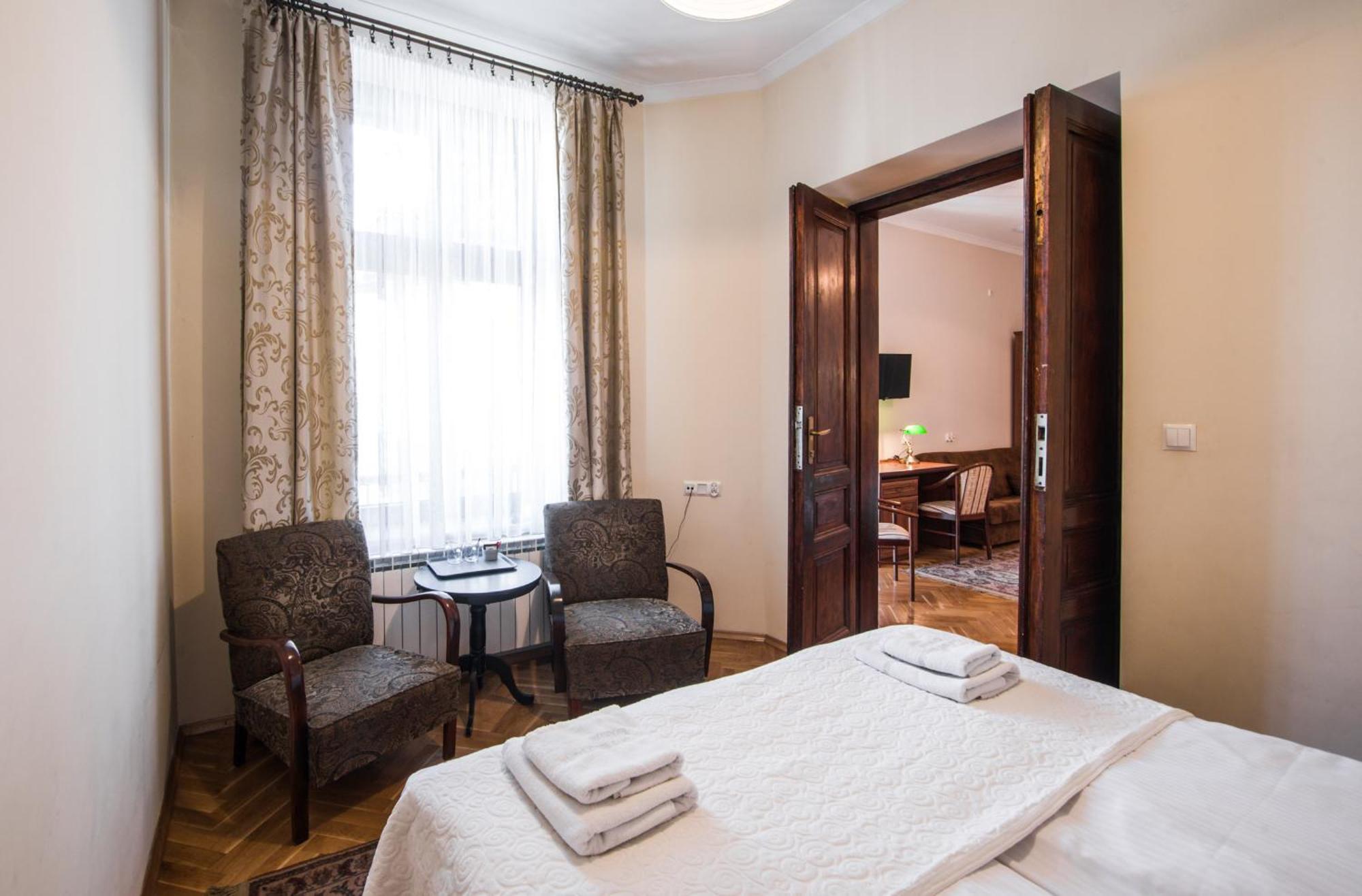 Aparthotel Basztowa Krakow Exterior photo